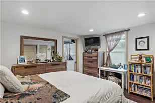 301 Bulgarmarsh Rd, Tiverton, RI 02878 - Photo 18