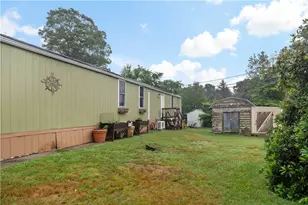 301 Bulgarmarsh Rd, Tiverton, RI 02878 - Photo 2