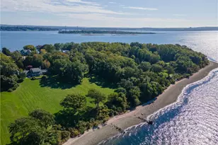 466 Poppasquash Rd, Bristol, RI 02809 - Photo 8