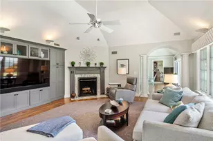 466 Poppasquash Rd, Bristol, RI 02809 - Photo 28