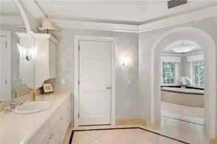 466 Poppasquash Rd, Bristol, RI 02809 - Photo 34
