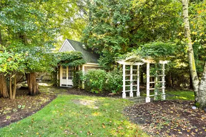 466 Poppasquash Road, Bristol, RI 02809 - Photo 6