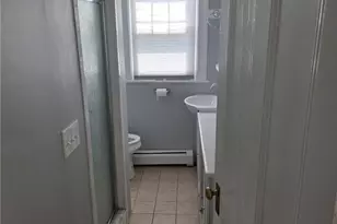 140 Larch St, Providence, RI 02906 - Photo 8