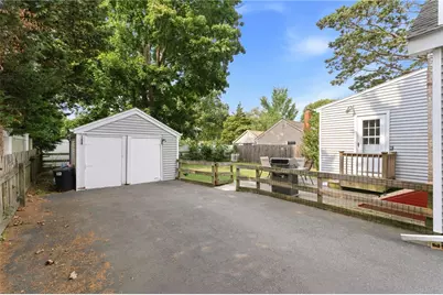 34 Platt Street, Bristol, RI 02809 - Photo 30