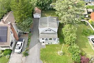 34 Platt St, Bristol, RI 02809 - Photo 38