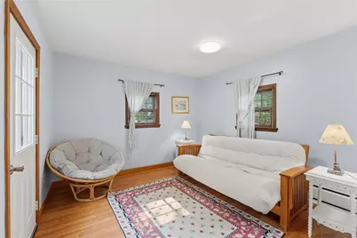 34 Platt Street, Bristol, RI 02809 - Photo 18