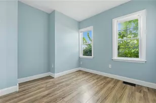 24 Wilson St, Providence, RI 02907 - Photo 10