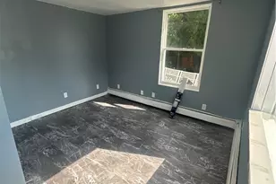 107 Earl St, West Warwick, RI 02893 - Photo 6