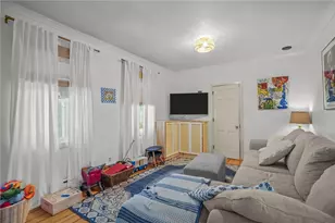 2 Channing Pl, Newport, RI 02840 - Photo 10
