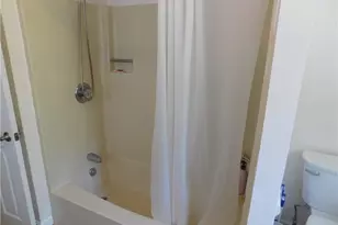 4 Glendale Cir, North Kingstown, RI 02852 - Photo 8