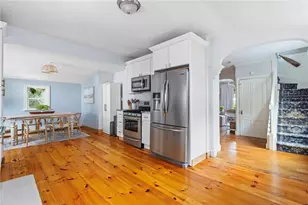 101 Sheldon St, Cranston, RI 02905 - Photo 20
