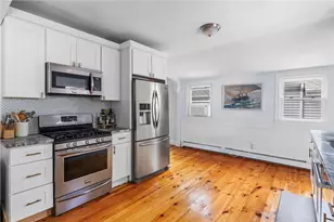 101 Sheldon St, Cranston, RI 02905 - Photo 18