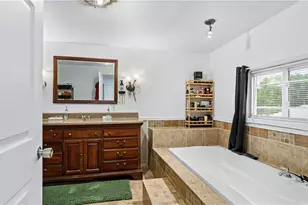 57 Algonquin St, Providence, RI 02907 - Photo 30