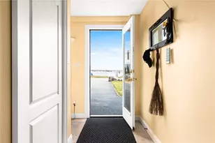163 Beachwood Dr, Warwick, RI 02818 - Photo 4