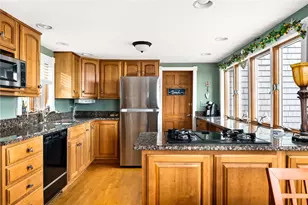 163 Beachwood Dr, Warwick, RI 02818 - Photo 6
