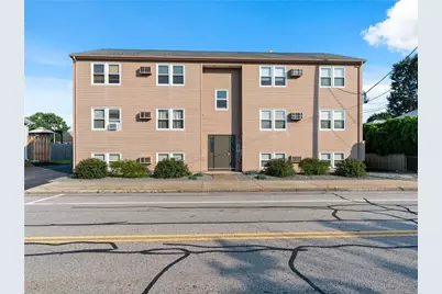 715 Cottage Street, Pawtucket, RI 02861 - Photo 1