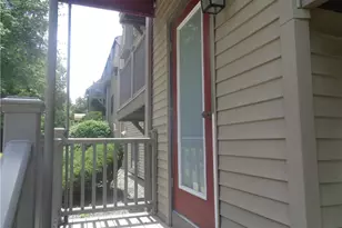 34 Village Ct, West Warwick, RI 02893 - Photo 6