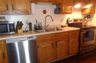 34 Village Ct, West Warwick, RI 02893 - Photo 10
