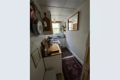 244 Bowen Street, Providence, RI 02906 - Photo 10