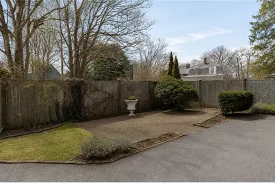 12 Elm Street #2, Newport, RI 02840 - Photo 14