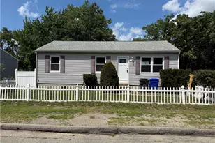 26 Shiloh St, Providence, RI 02904 - Photo 2