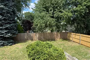 26 Shiloh St, Providence, RI 02904 - Photo 10