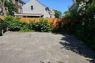 29 Laura St, Providence, RI 02907 - Photo 20