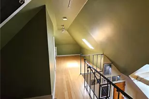 29 Laura St, Providence, RI 02907 - Photo 4
