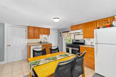 62 Mary Avenue, East Providence, RI 02914 - Photo 16