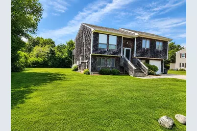 42 Jamestown Boulevard, Narragansett, RI 02882 - Photo 2
