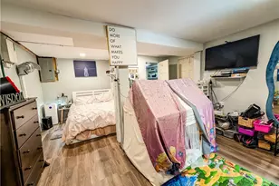 115 Davis Ave, Cranston, RI 02910 - Photo 34