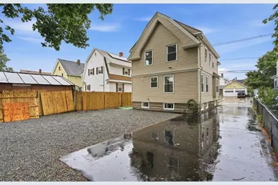 252 Califonia Avenue, Providence, RI 02905 - Photo 2
