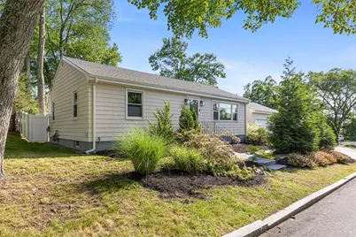 5 Interlocken Road, East Providence, RI 02914 - Photo 2