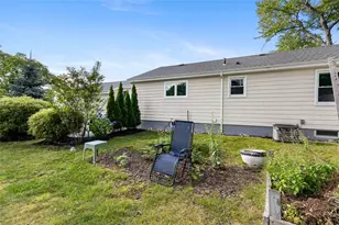 5 Interlocken Rd, East Providence, RI 02914 - Photo 40