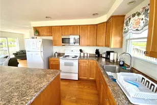 811 Charlestown Beach Rd, Charlestown, RI 02813 - Photo 10