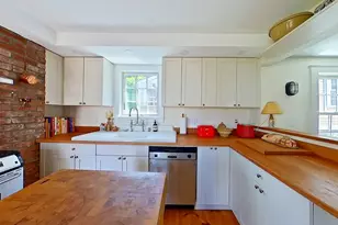 12 Sherman St, Newport, RI 02840 - Photo 16