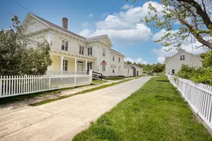 299 Davisville Rd, North Kingstown, RI 02852 - Photo 2