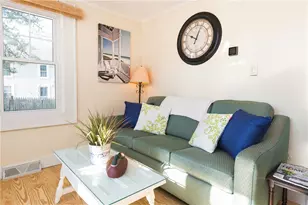 14 Winsor Ave, North Kingstown, RI 02852 - Photo 8