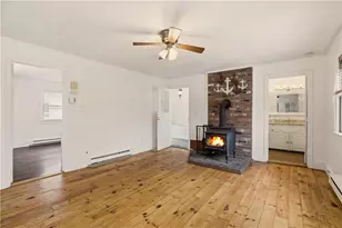 38 Harrison Ave, Newport, RI 02840 - Photo 6
