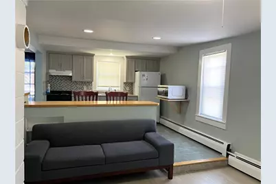 77 Narragansett Avenue #2nd Fl, Narragansett, RI 02882 - Photo 4