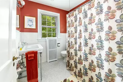 33 Sefton Drive, Cranston, RI 02905 - Photo 32