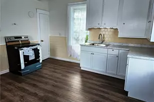 168 Spring St, Woonsocket, RI 02895 - Photo 10