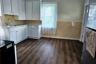 168 Spring St, Woonsocket, RI 02895 - Photo 8
