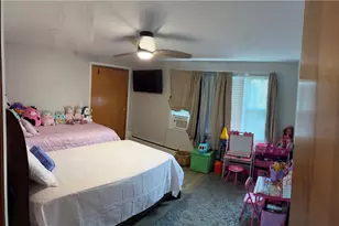 99 Lookout Ave, Cranston, RI 02920 - Photo 16
