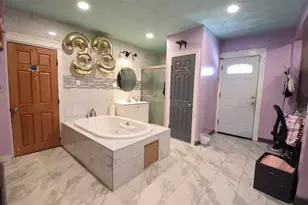 262 W Forest Ave, Pawtucket, RI 02860 - Photo 14