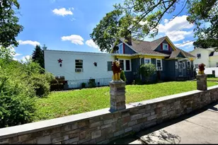262 W Forest Ave, Pawtucket, RI 02860 - Photo 4