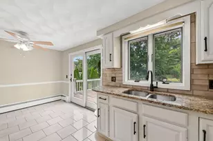 12 Janet Dr, West Warwick, RI 02893 - Photo 10