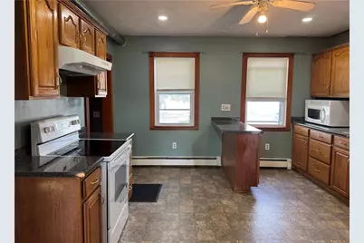 177 South Bend Street #First Floor, Pawtucket, RI 02860 - Photo 6