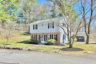 8 Wolf Hill Rd, Smithfield, RI 02917 - Photo 1