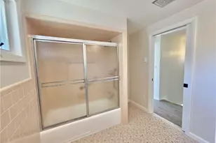 8 Wolf Hill Rd, Smithfield, RI 02917 - Photo 2